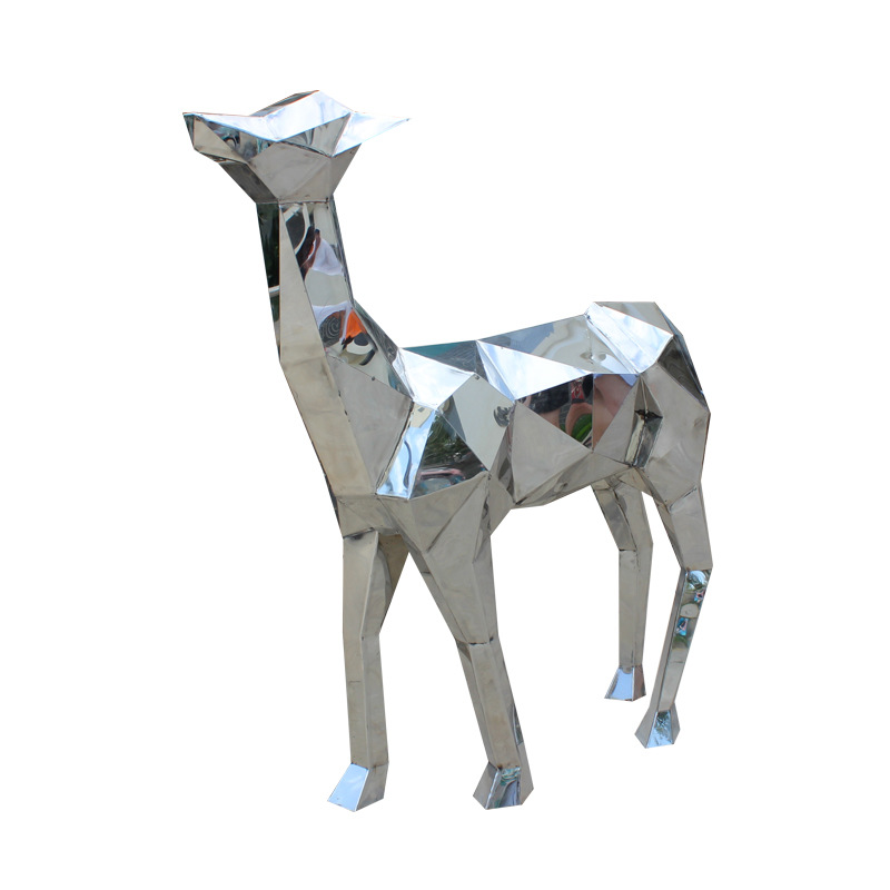  不锈钢长颈鹿造型雕塑
