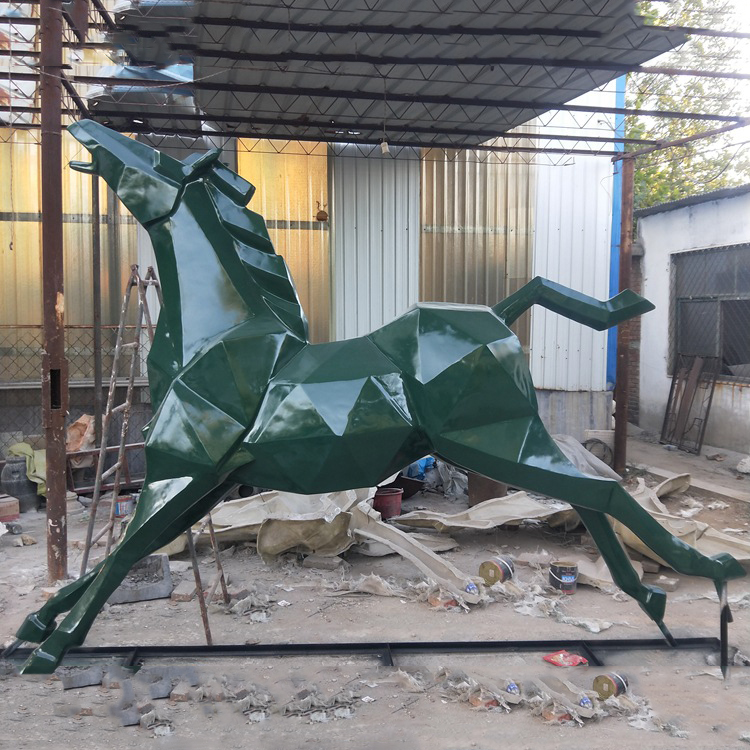  动物飞马不锈钢雕塑   