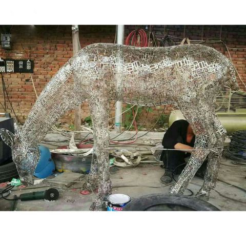 不锈锈钢动物马雕塑  